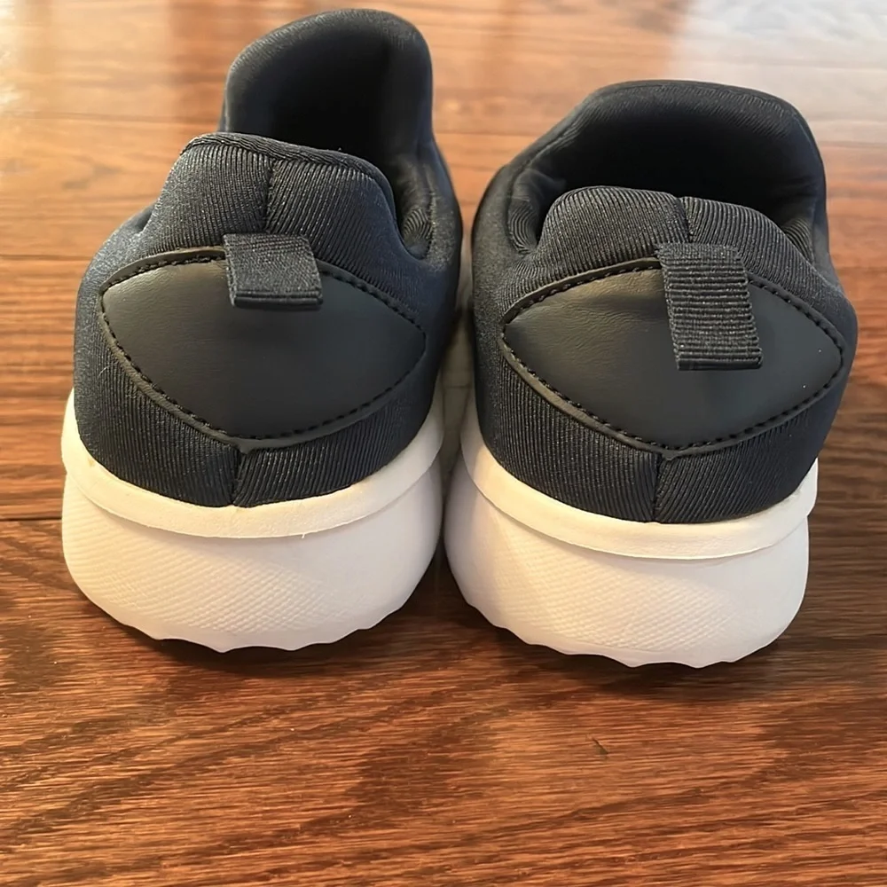 HOBIBEAR slip on boys girls walking running sneakers LIGHTWEIGHT blue white 13.5